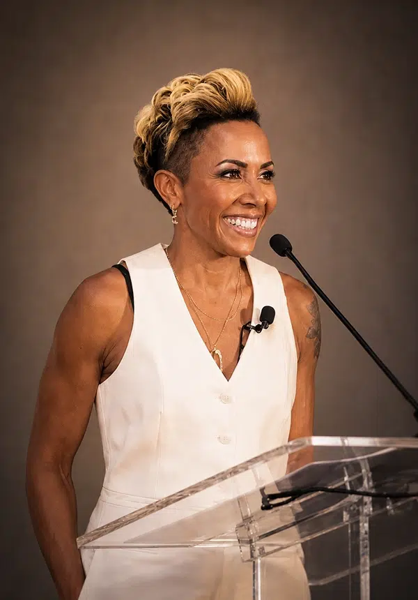 Kelly Holmes 2 Webp